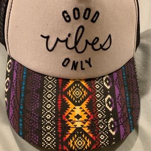 Good vibes only hat